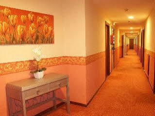Arrate Hotel Eibar Bagian luar foto